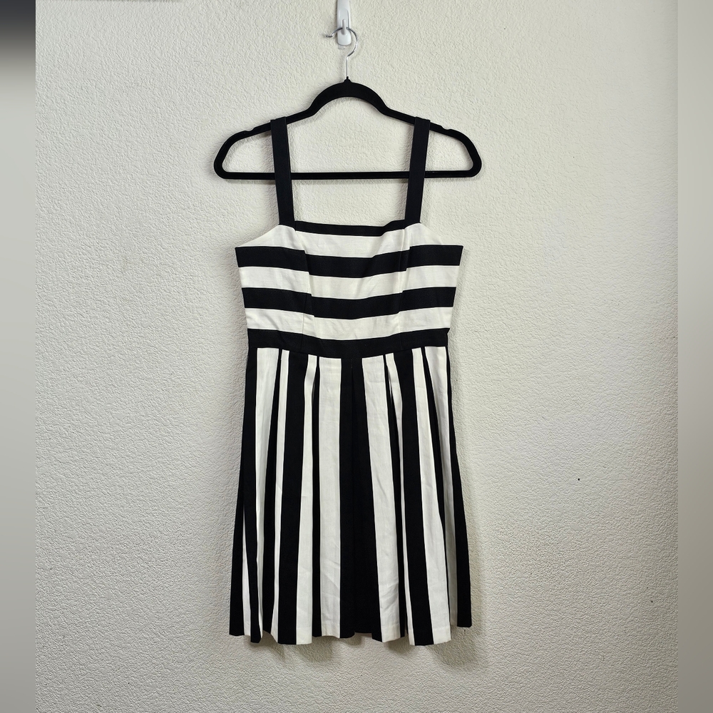 Ann Taylor Loft Dress Womens 2 Black & White Striped Linen Blend Fit & Flare